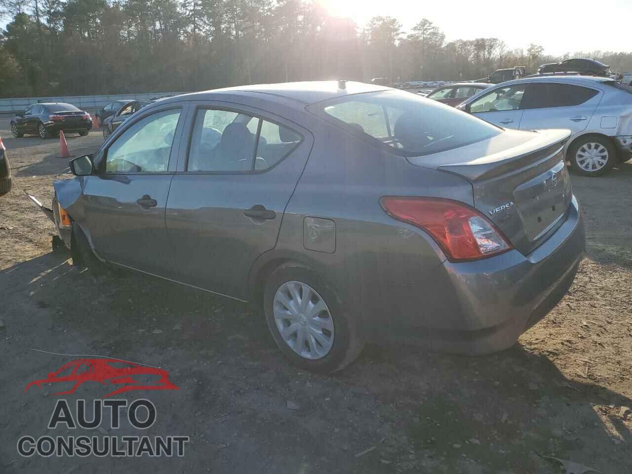 NISSAN VERSA 2019 - 3N1CN7AP5KL816505