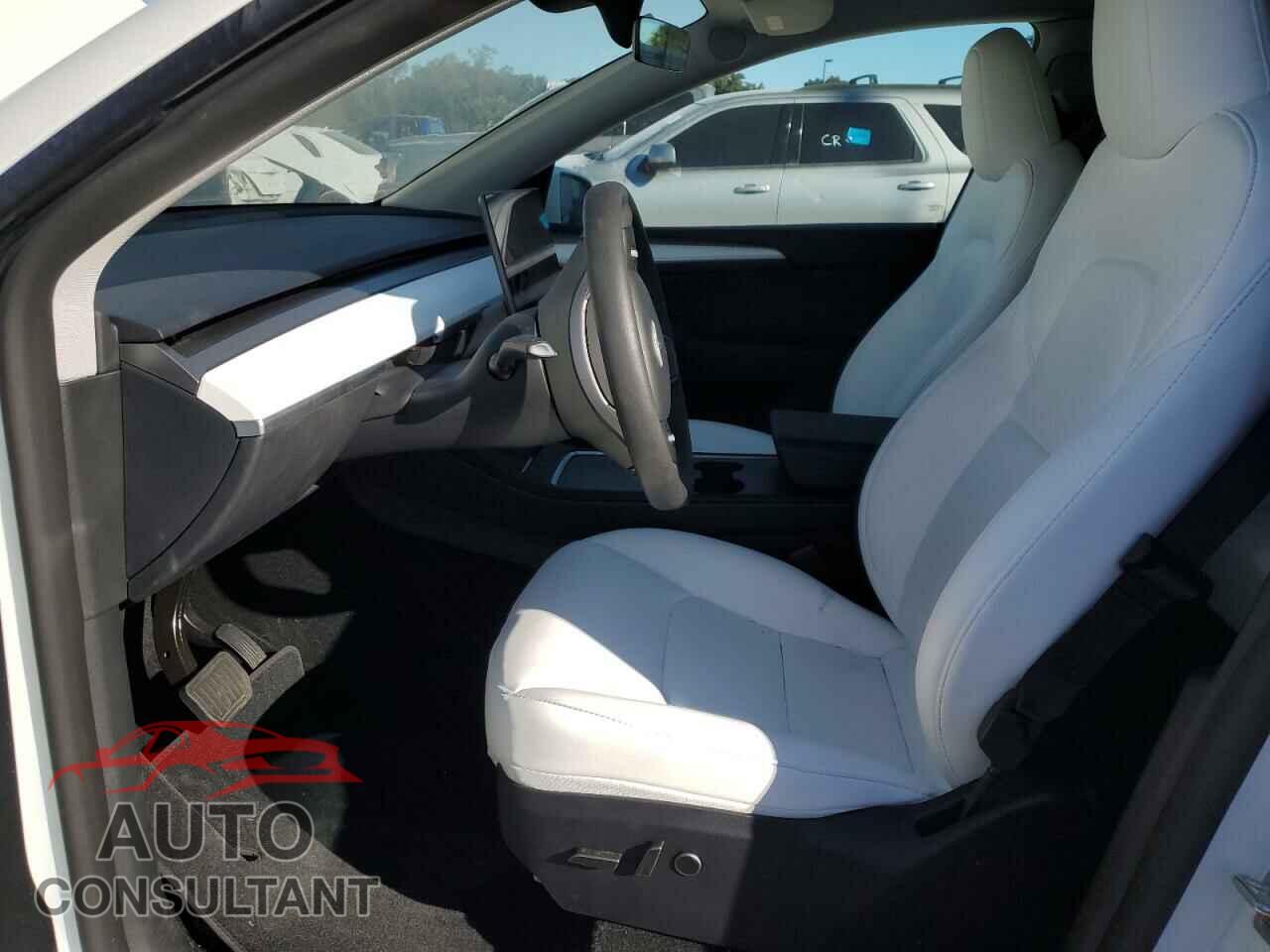 TESLA MODEL Y 2024 - 7SAYGDED2RF095390