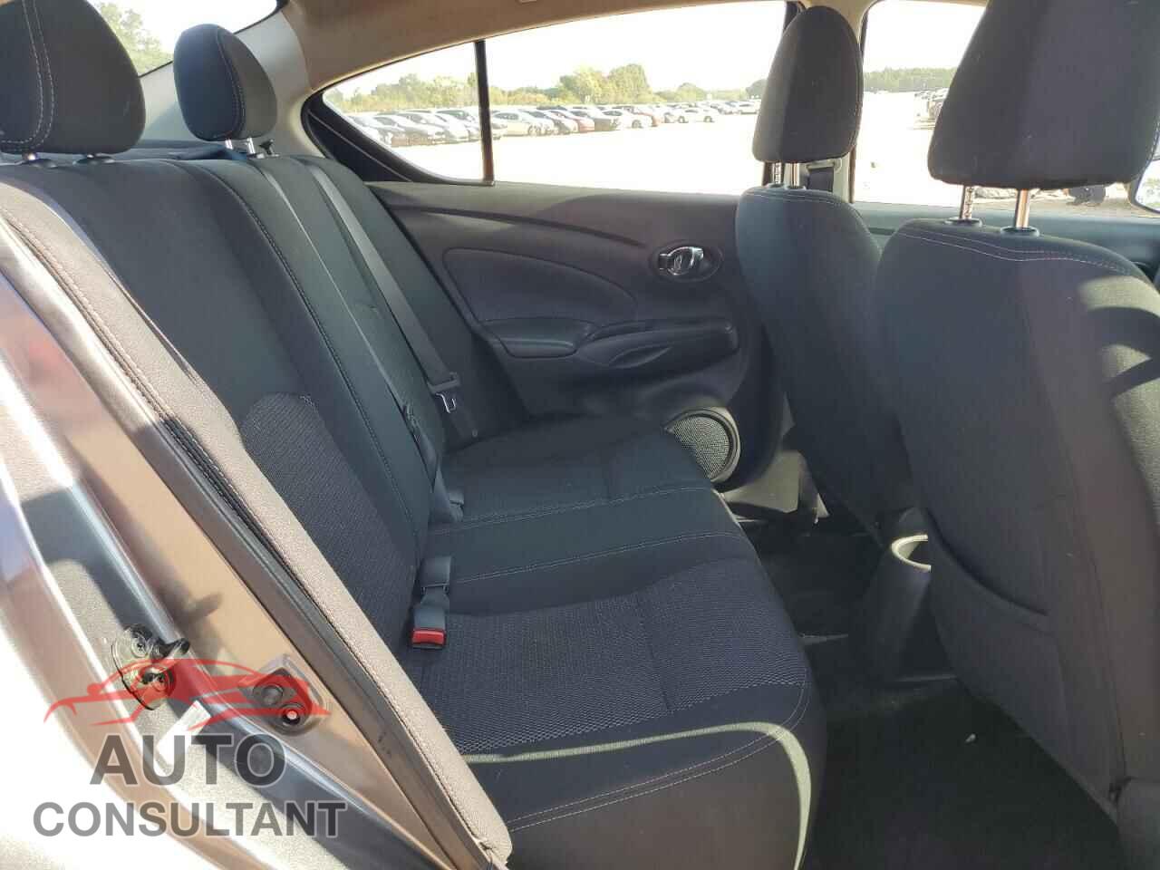 NISSAN VERSA 2017 - 3N1CN7AP3HL847440