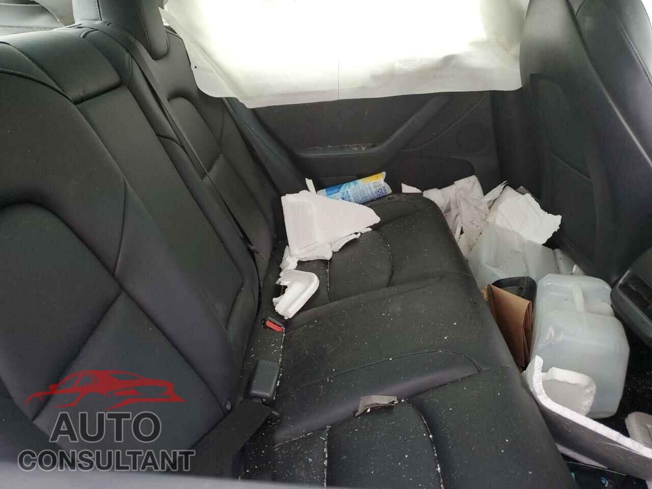 TESLA MODEL 3 2022 - 5YJ3E1EA6NF242970