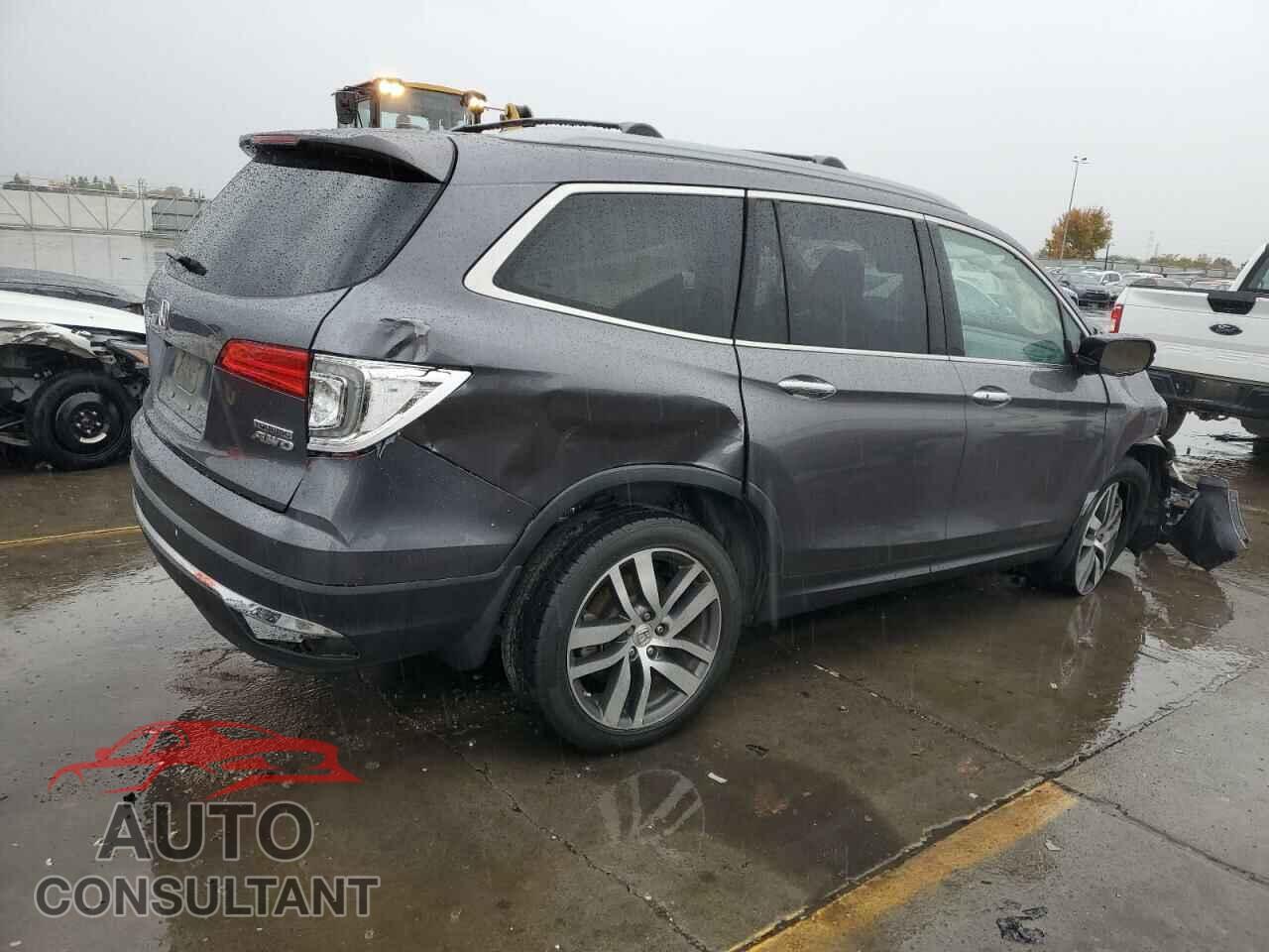 HONDA PILOT 2017 - 5FNYF6H91HB040267