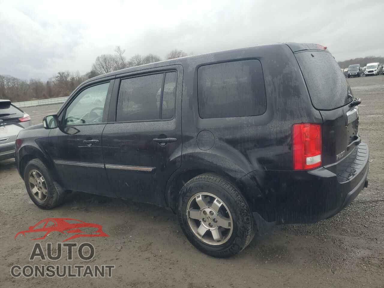 HONDA PILOT 2011 - 5FNYF4H93BB026155