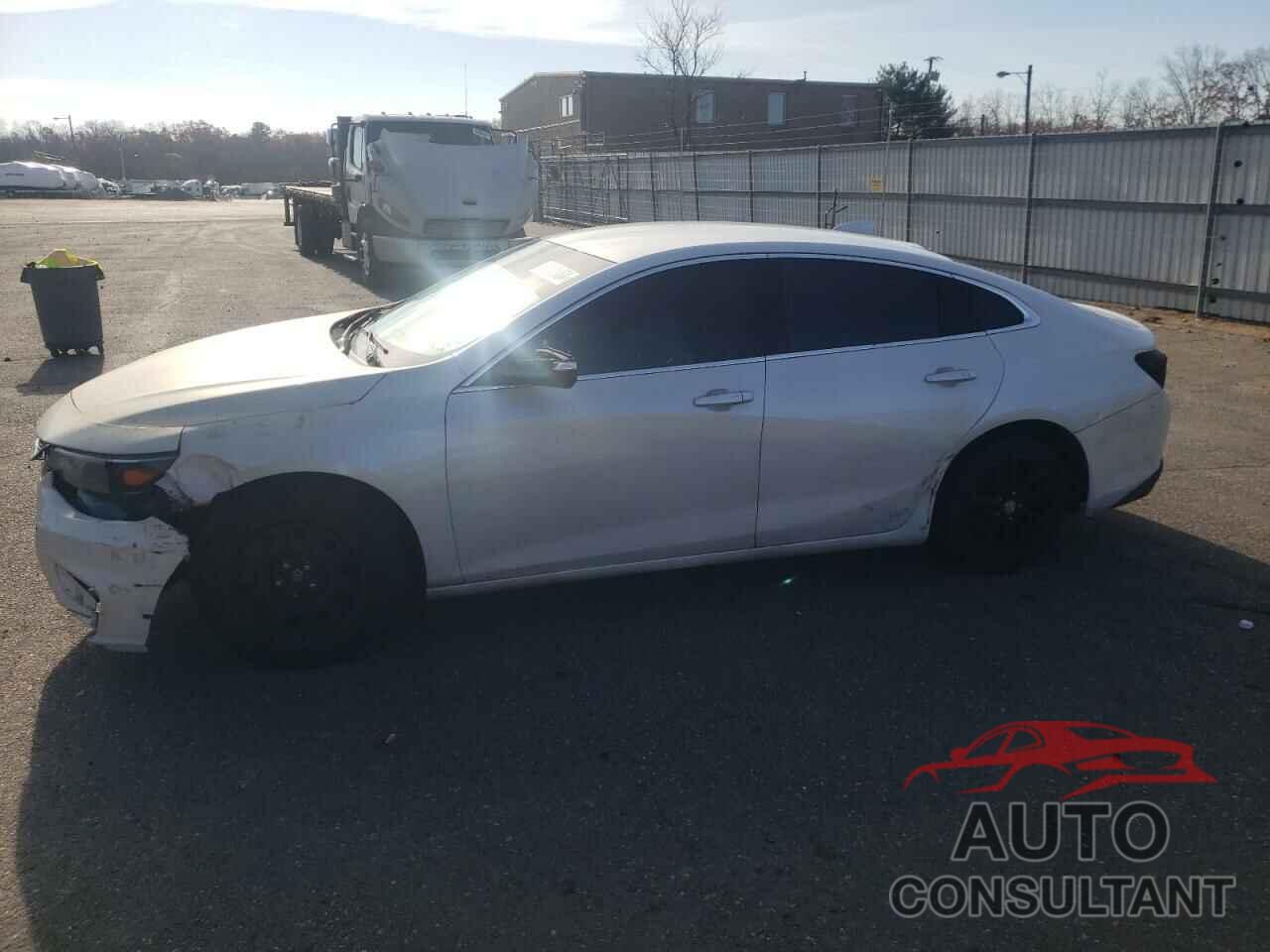 CHEVROLET MALIBU 2016 - 1G1ZE5ST9GF201957