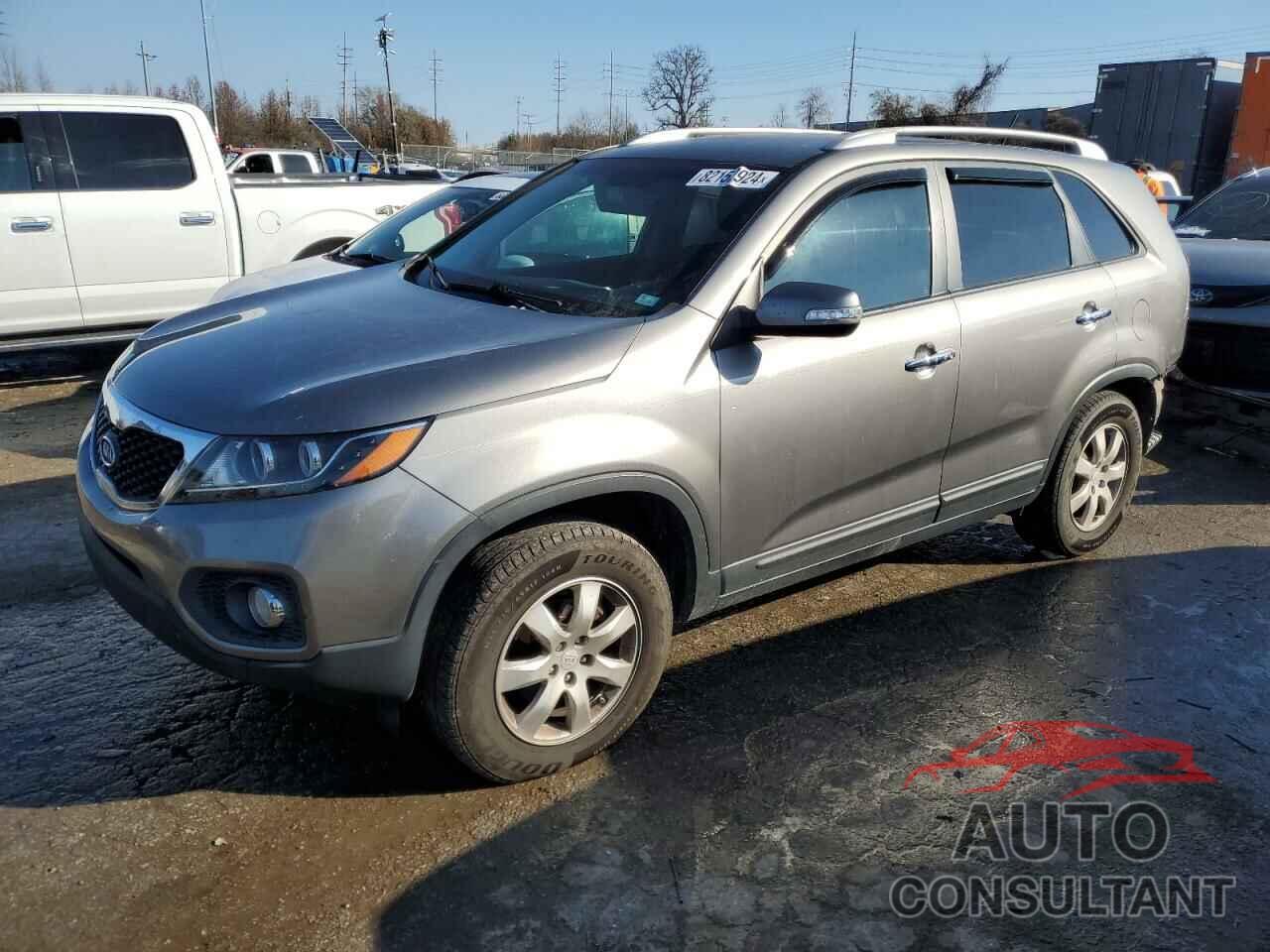 KIA SORENTO 2011 - 5XYKT3A11BG095609