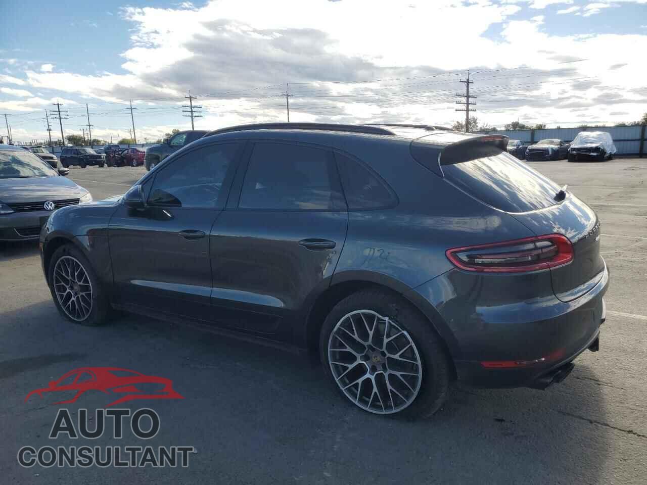 PORSCHE MACAN 2018 - WP1AA2A58JLB15001