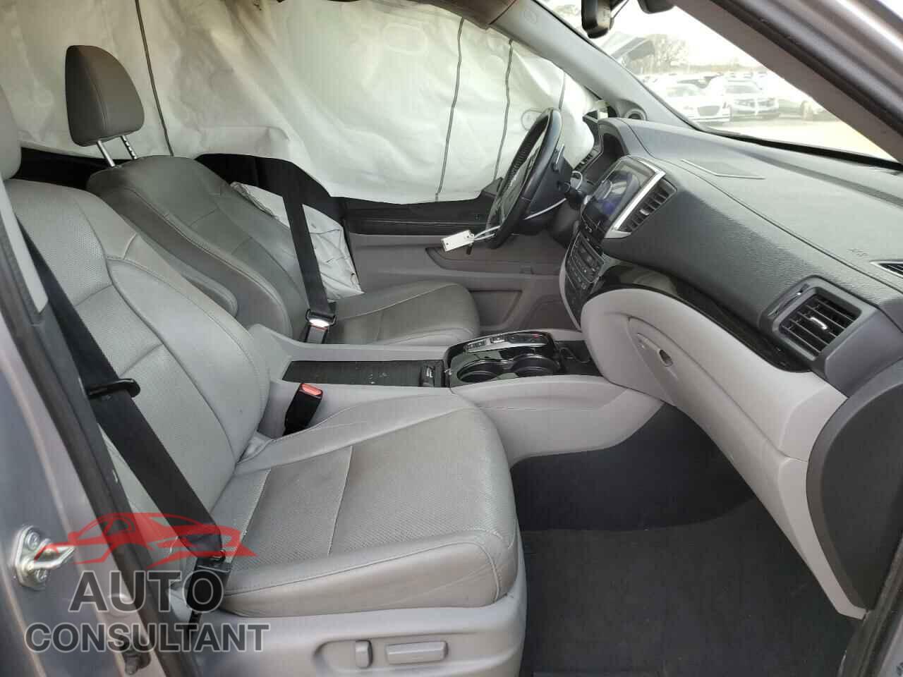 HONDA PILOT 2016 - 5FNYF6H04GB065616