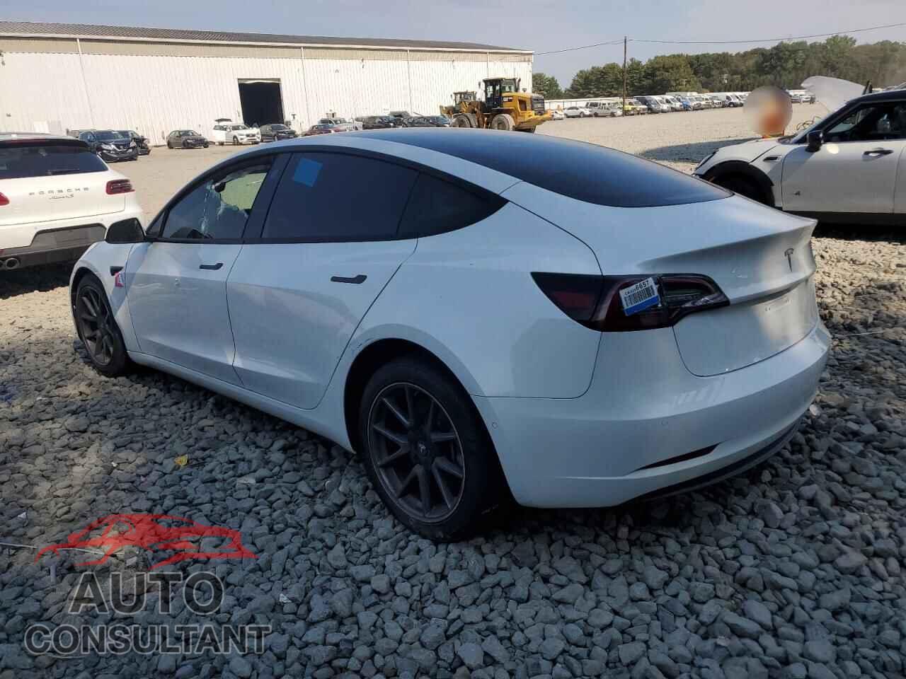 TESLA MODEL 3 2021 - 5YJ3E1EA2MF989870