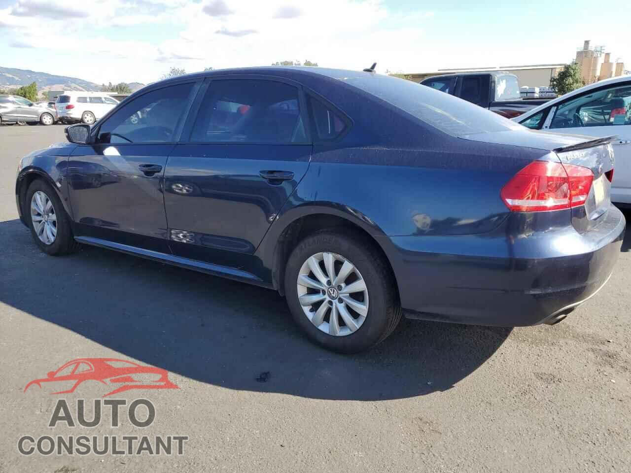 VOLKSWAGEN PASSAT 2013 - 1VWAP7A30DC055261
