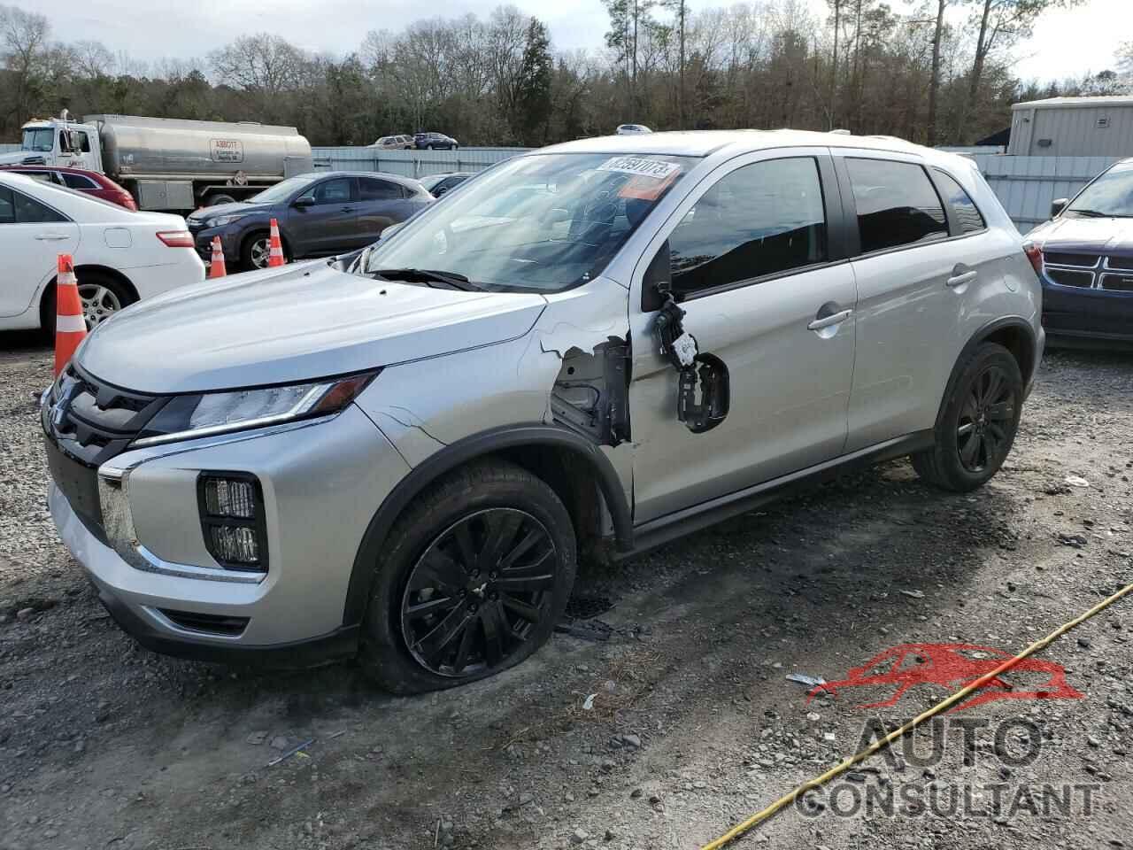 MITSUBISHI OUTLANDER 2023 - JA4ARUAU8PU012817