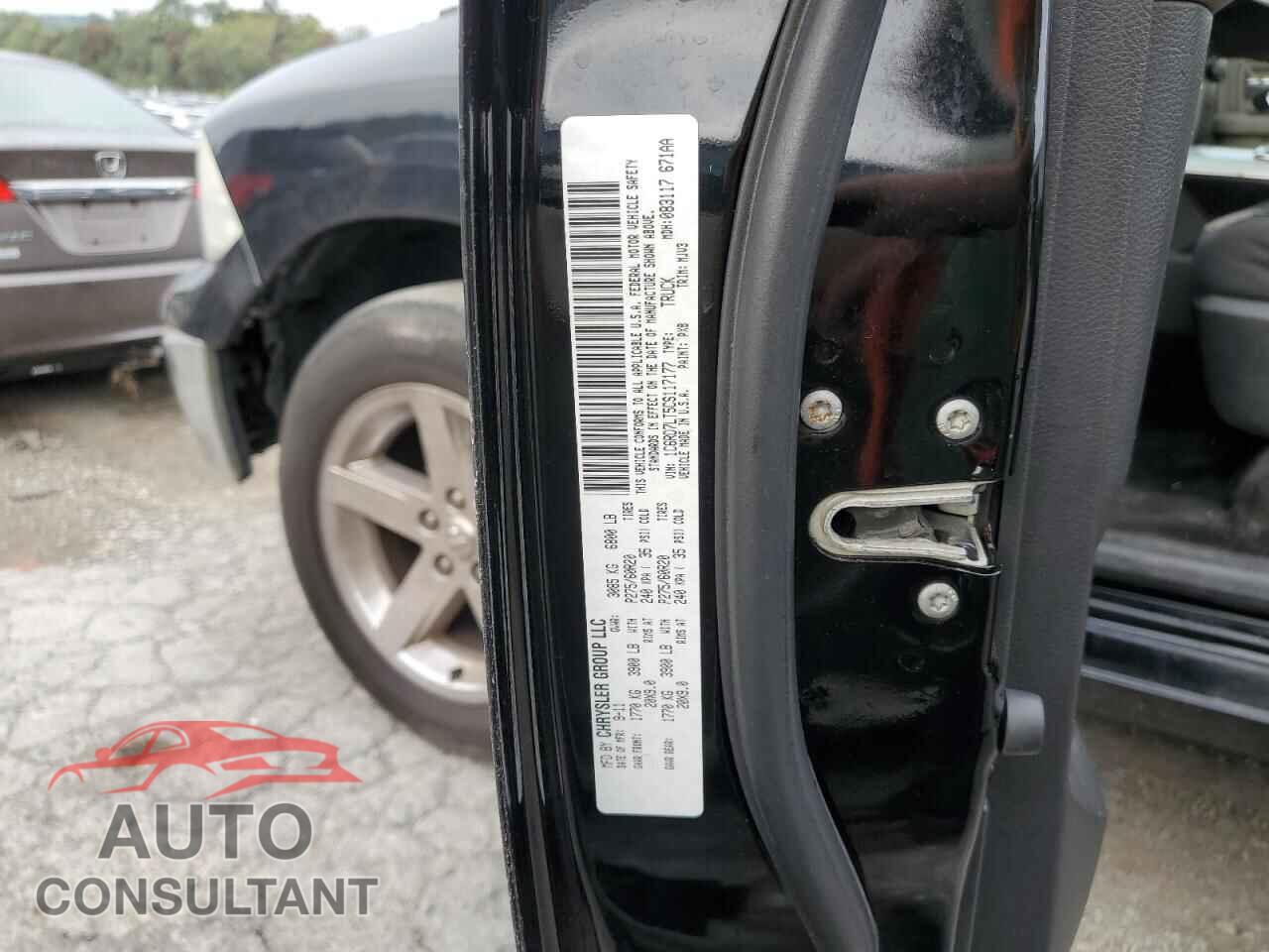 DODGE RAM 1500 2012 - 1C6RD7LT5CS117177