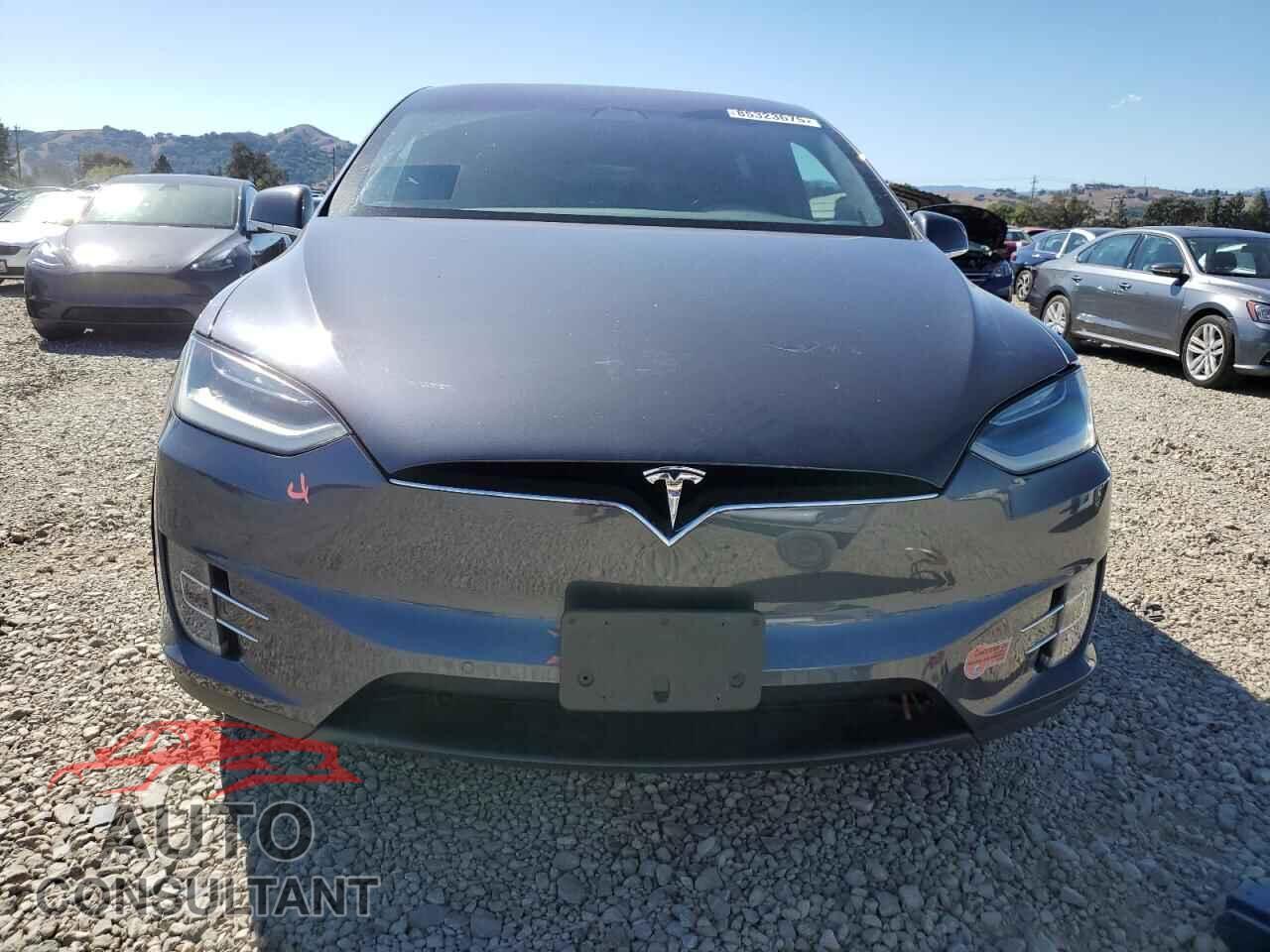 TESLA MODEL X 2020 - 5YJXCBE21LF236805