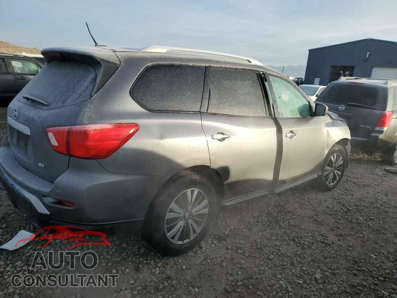 NISSAN PATHFINDER 2017 - 5N1DR2MN7HC696712