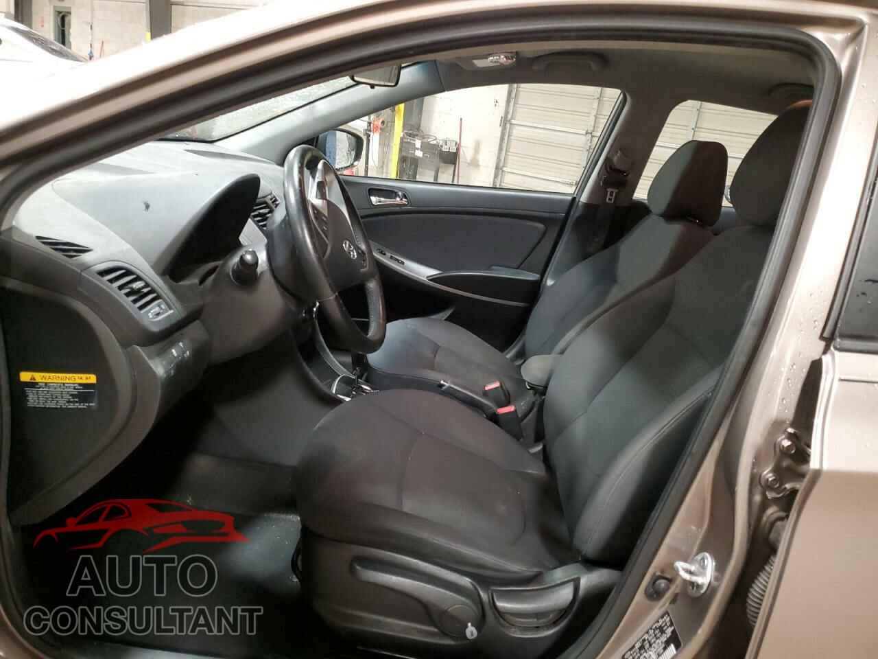 HYUNDAI ACCENT 2013 - KMHCU5AEXDU098800