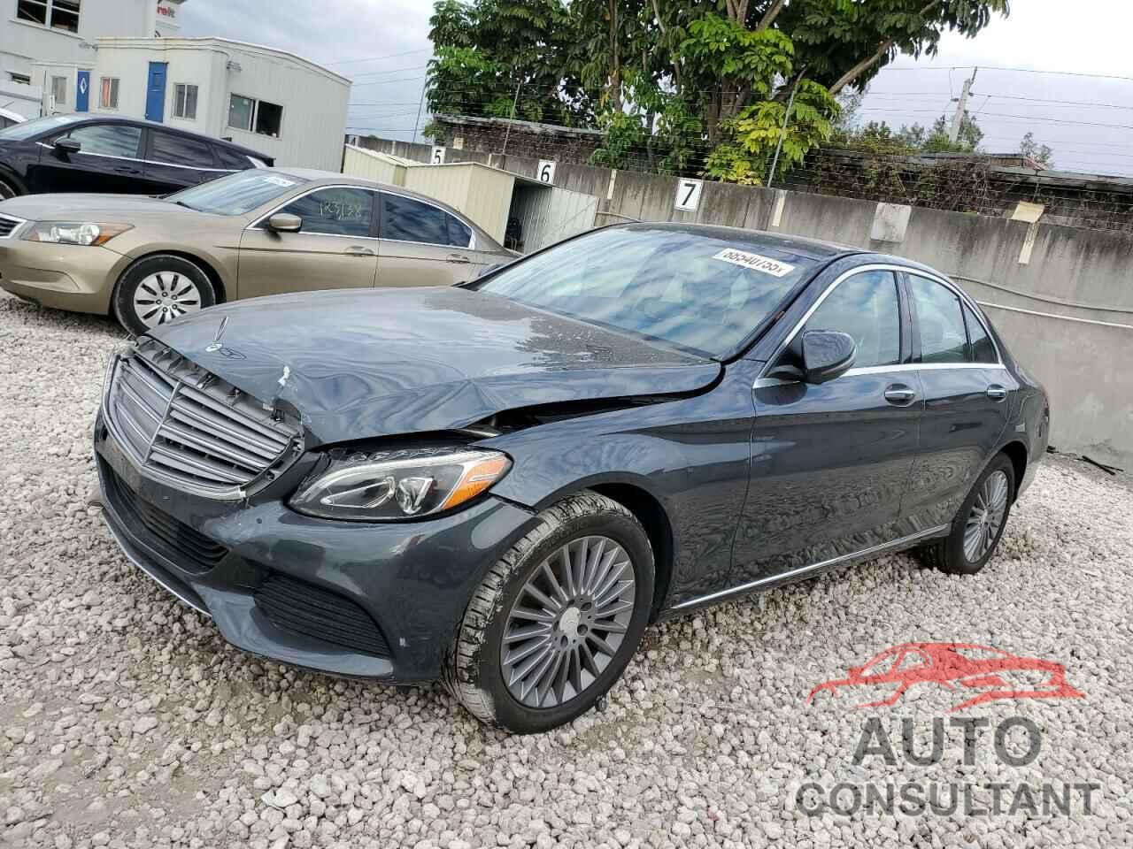 MERCEDES-BENZ C-CLASS 2016 - 55SWF4KB2GU109200