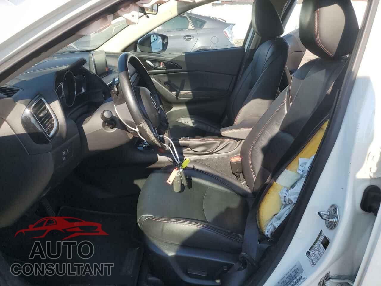 MAZDA 3 2015 - JM1BM1L34F1237375