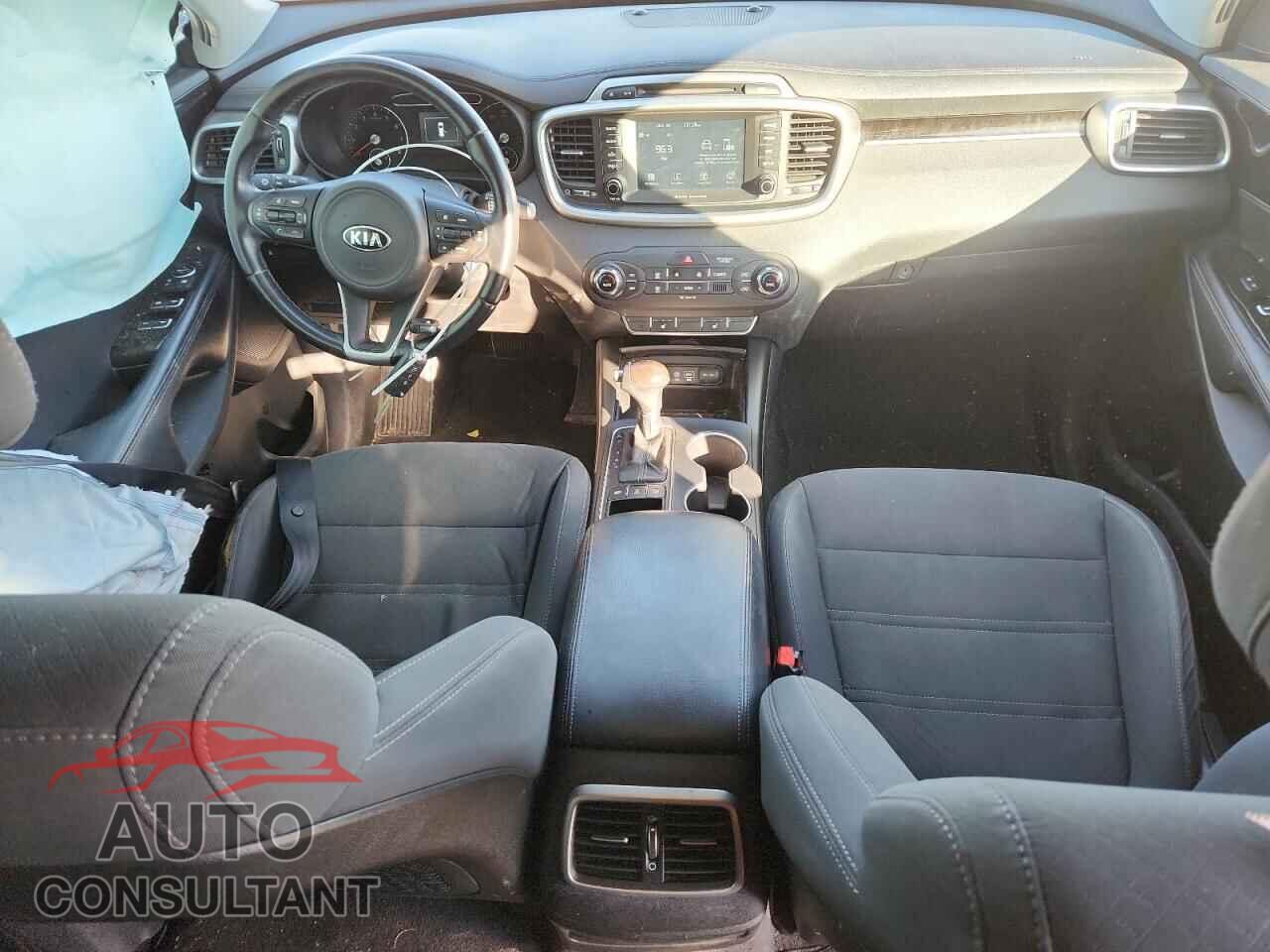 KIA SORENTO 2017 - 5XYPGDA30HG200375