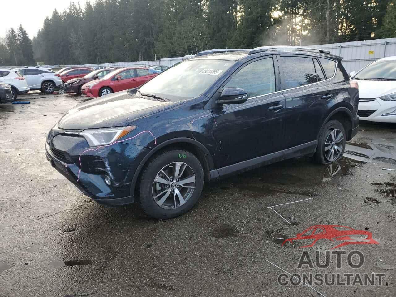 TOYOTA RAV4 2018 - JTMRFREV6JD240341