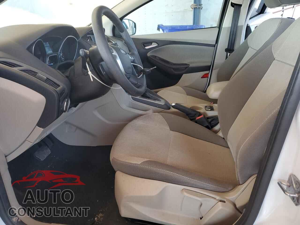 FORD FOCUS 2014 - 1FADP3F23EL383208