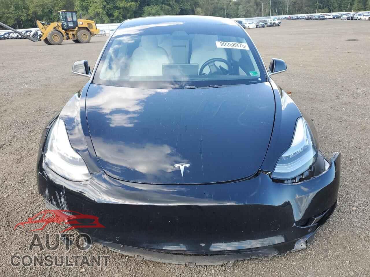 TESLA MODEL 3 2018 - 5YJ3E1EBXJF074043