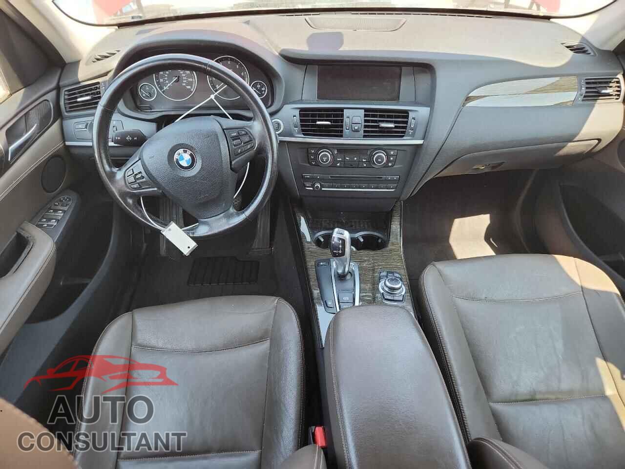 BMW X3 2011 - 5UXWX5C57BL700852