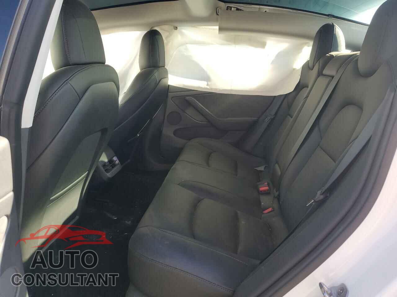 TESLA MODEL 3 2022 - 5YJ3E1EA9NF329634