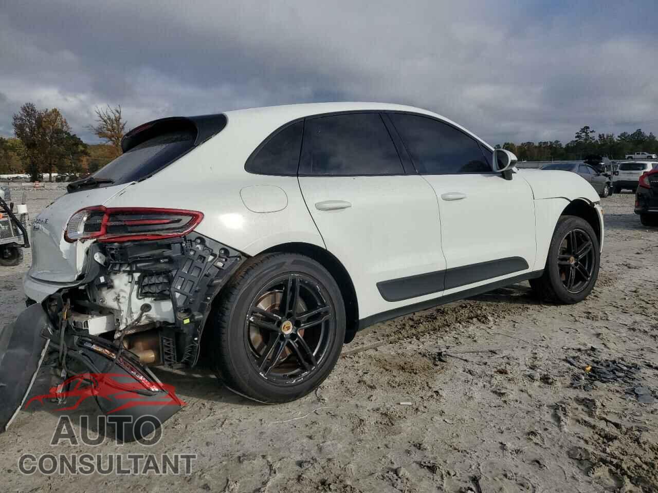PORSCHE MACAN 2017 - WP1AA2A52HLB08409