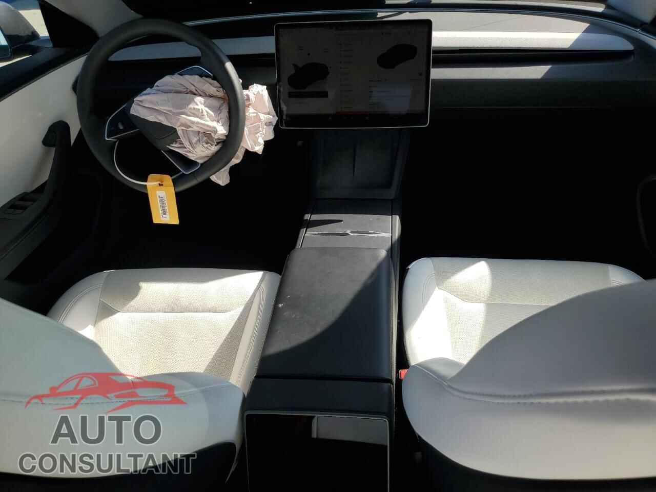TESLA MODEL 3 2024 - 5YJ3E1EA2RF800898