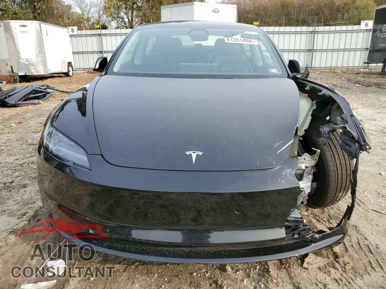 TESLA MODEL 3 2024 - 5YJ3E1EA0RF843569