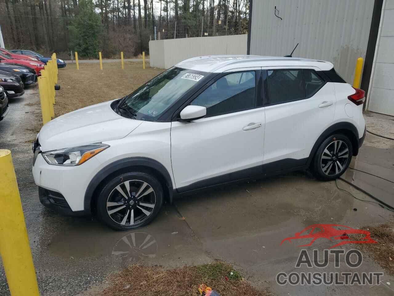 NISSAN KICKS 2018 - 3N1CP5CU3JL530913