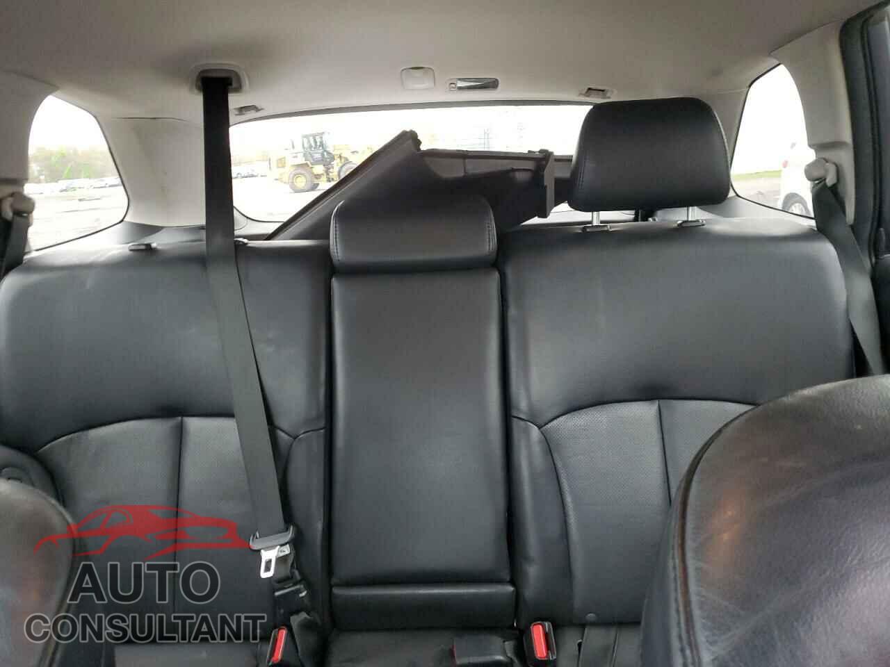 SUBARU OUTBACK 2014 - 4S4BRBLC5E3290575