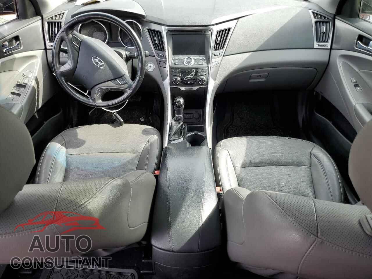 HYUNDAI SONATA 2014 - KMHEC4A43EA110236