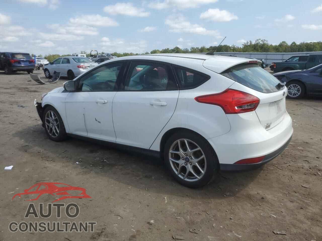 FORD FOCUS 2015 - 1FADP3K29FL336188
