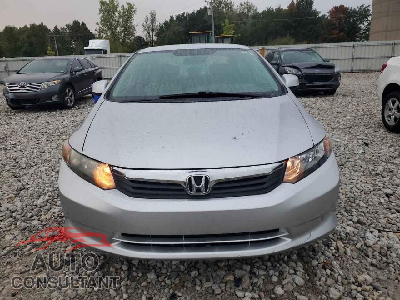 HONDA CIVIC 2012 - 2HGFB2F55CH301285