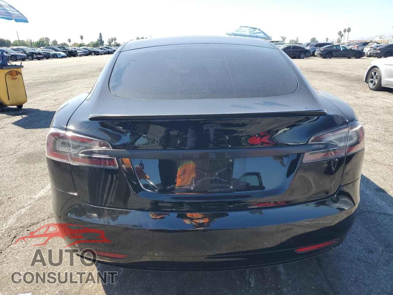 TESLA MODEL S 2017 - 5YJSA1E10HF201486