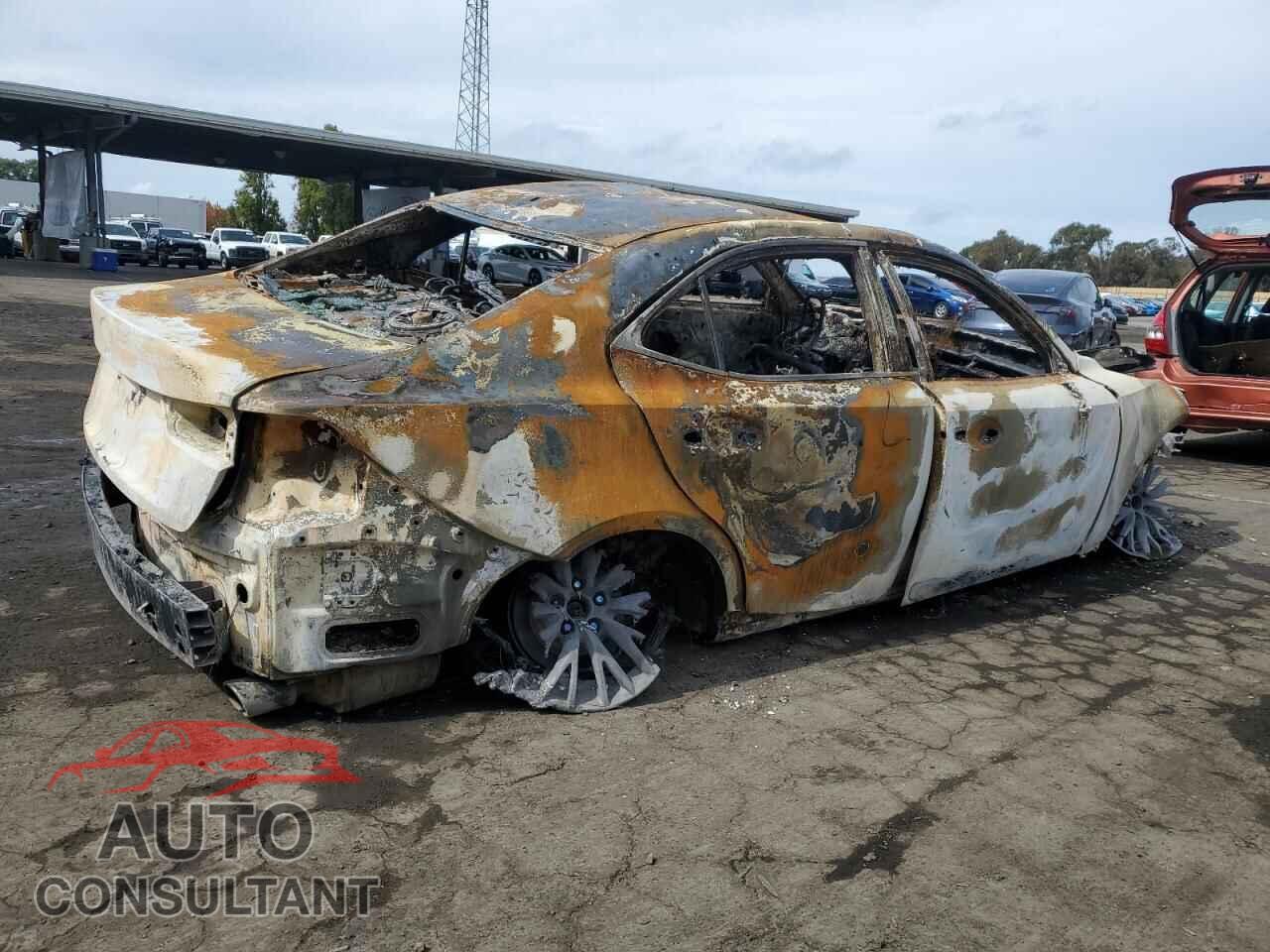 LEXUS IS 2014 - JTHBF1D26E5018066