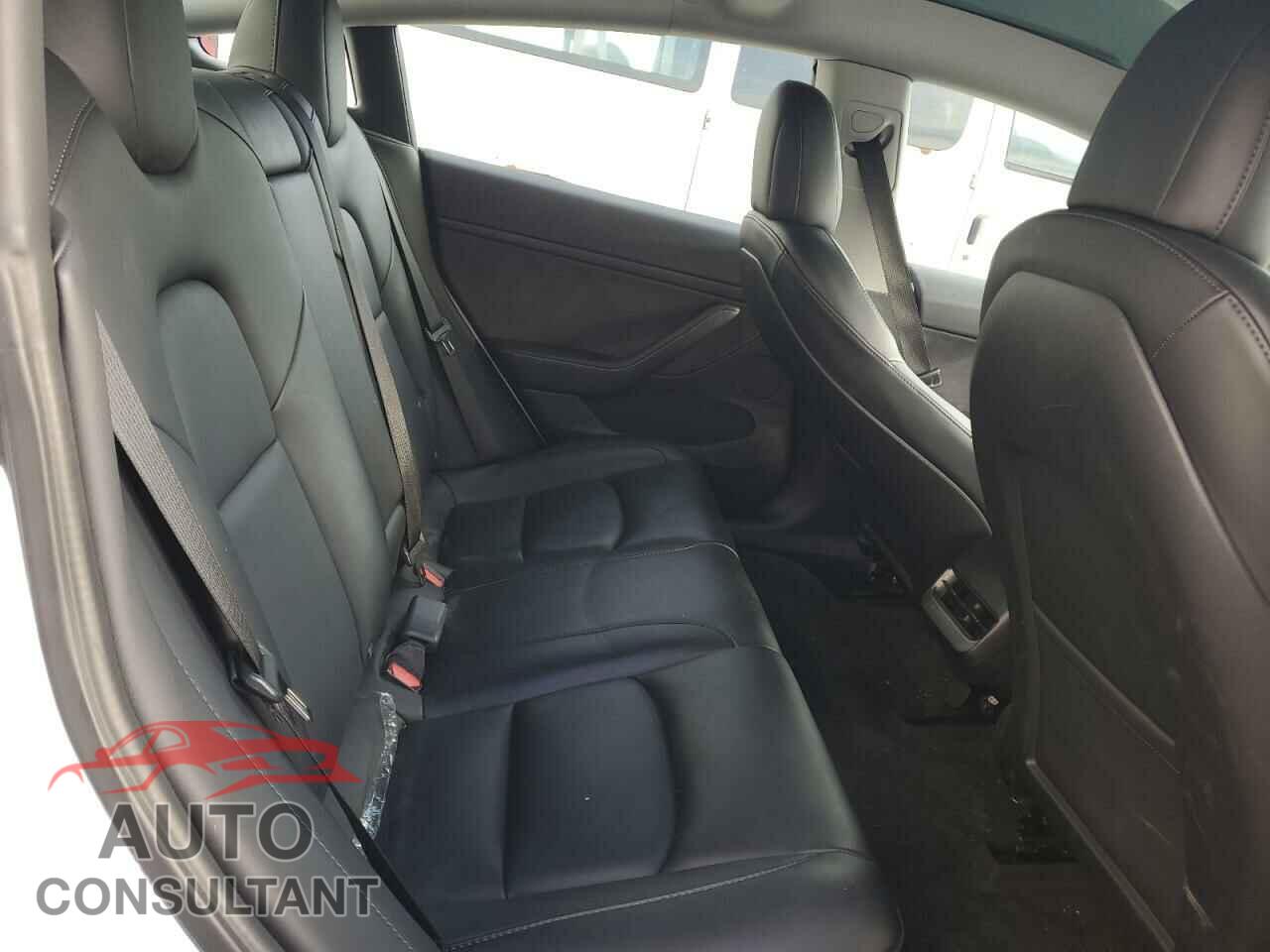 TESLA MODEL 3 2022 - 5YJ3E1EA5NF326052