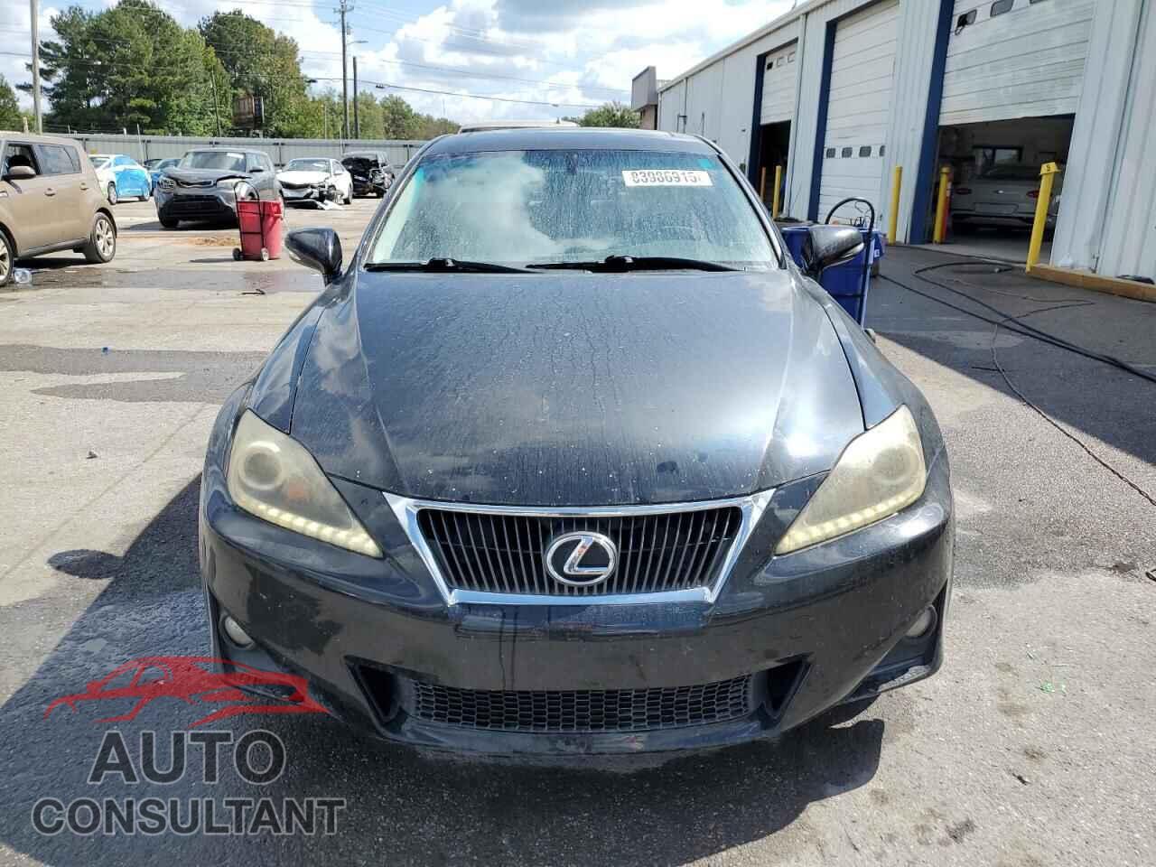 LEXUS IS 2011 - JTHBF5C24B5132880