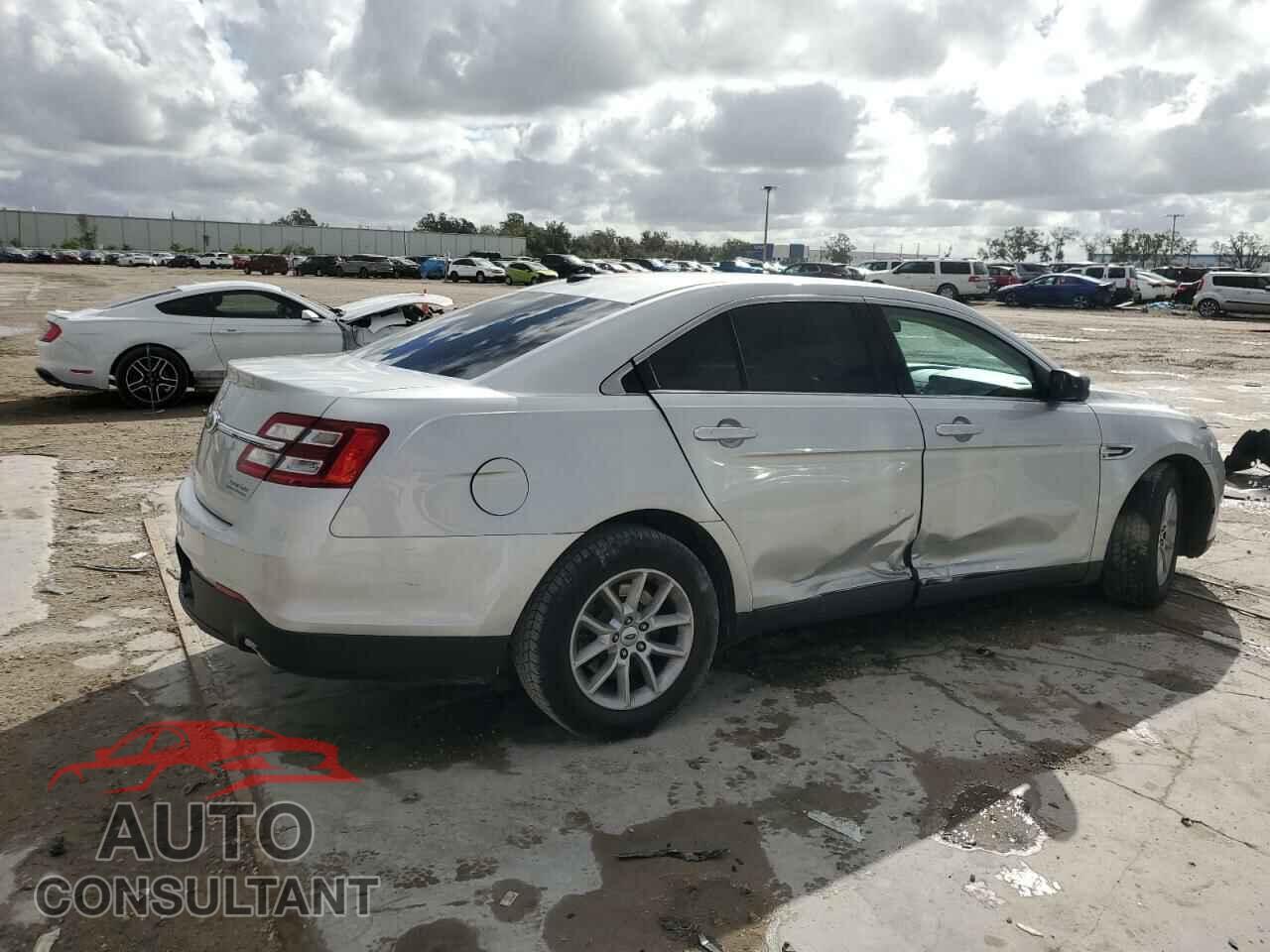FORD TAURUS 2013 - 1FAHP2D83DG108254