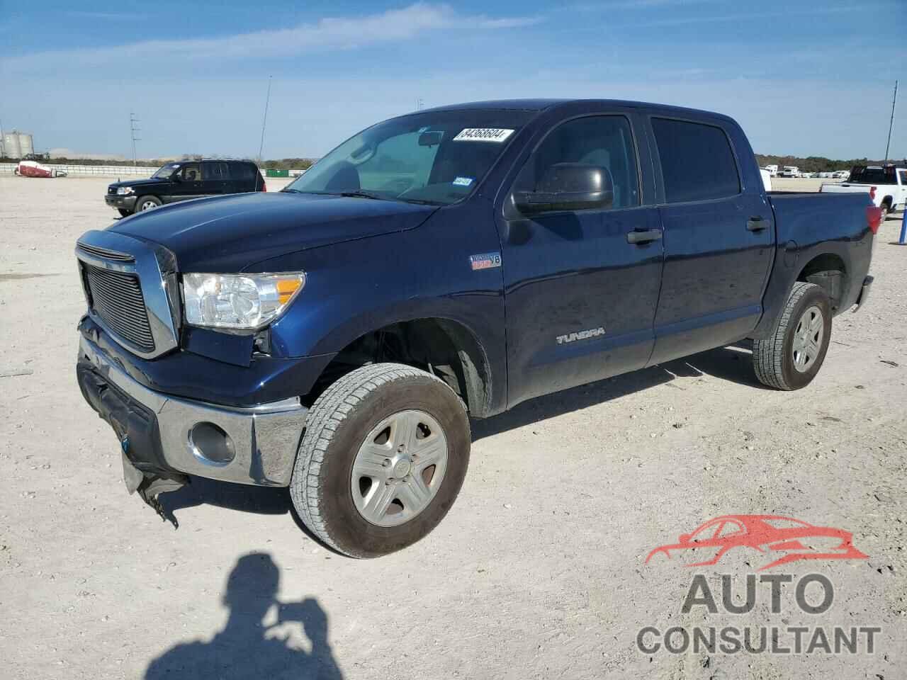 TOYOTA TUNDRA 2011 - 5TFDW5F19BX177136