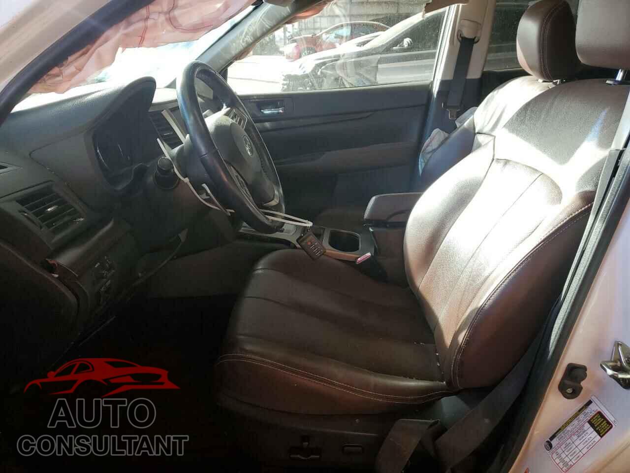 SUBARU OUTBACK 2014 - 4S4BRBPC4E3275124