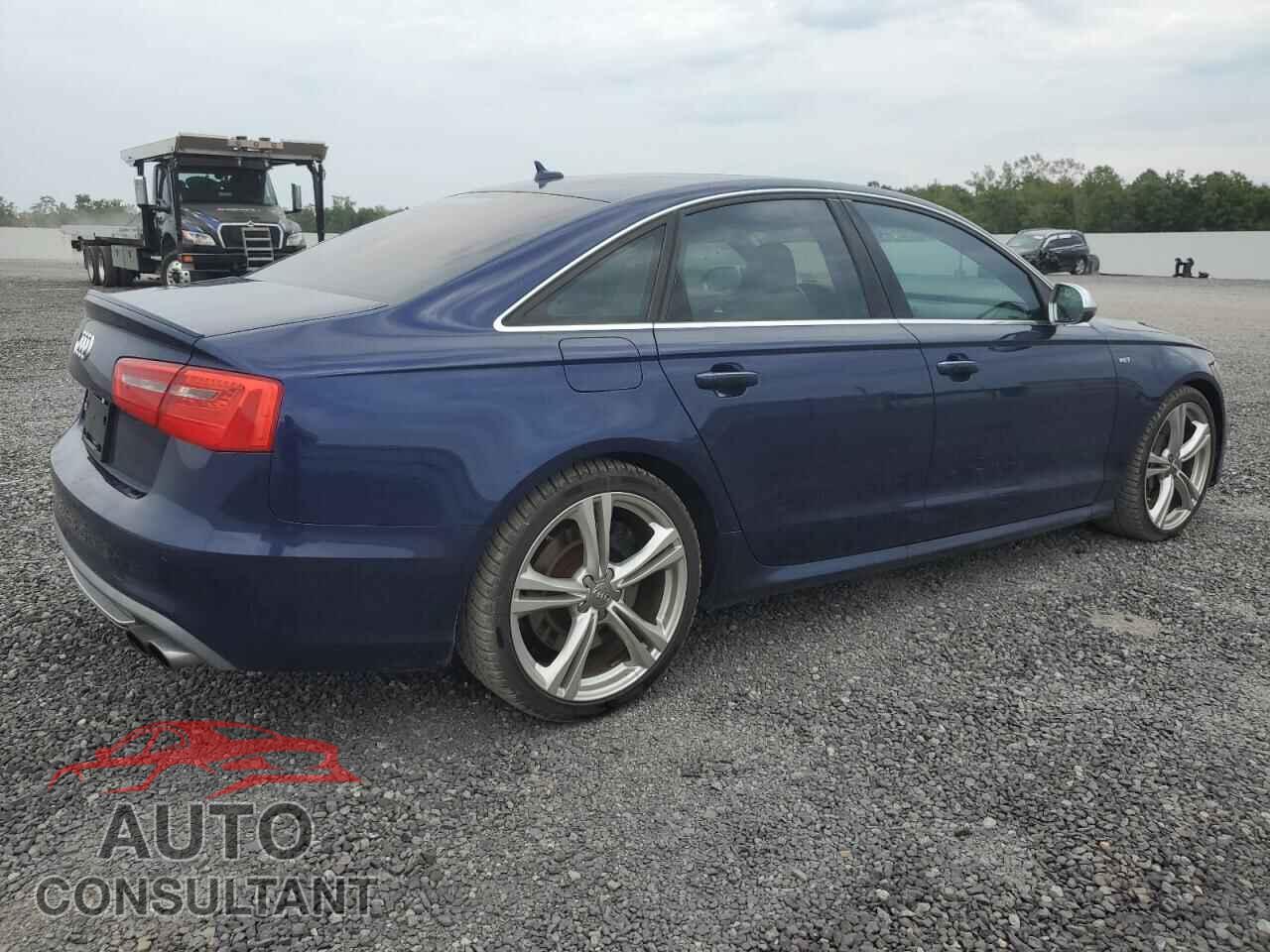 AUDI S6/RS6 2013 - WAUJ2BFC0DN077775