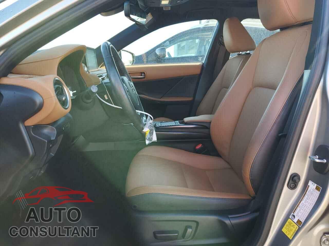 LEXUS IS 2021 - JTHCA1D2XM5115885