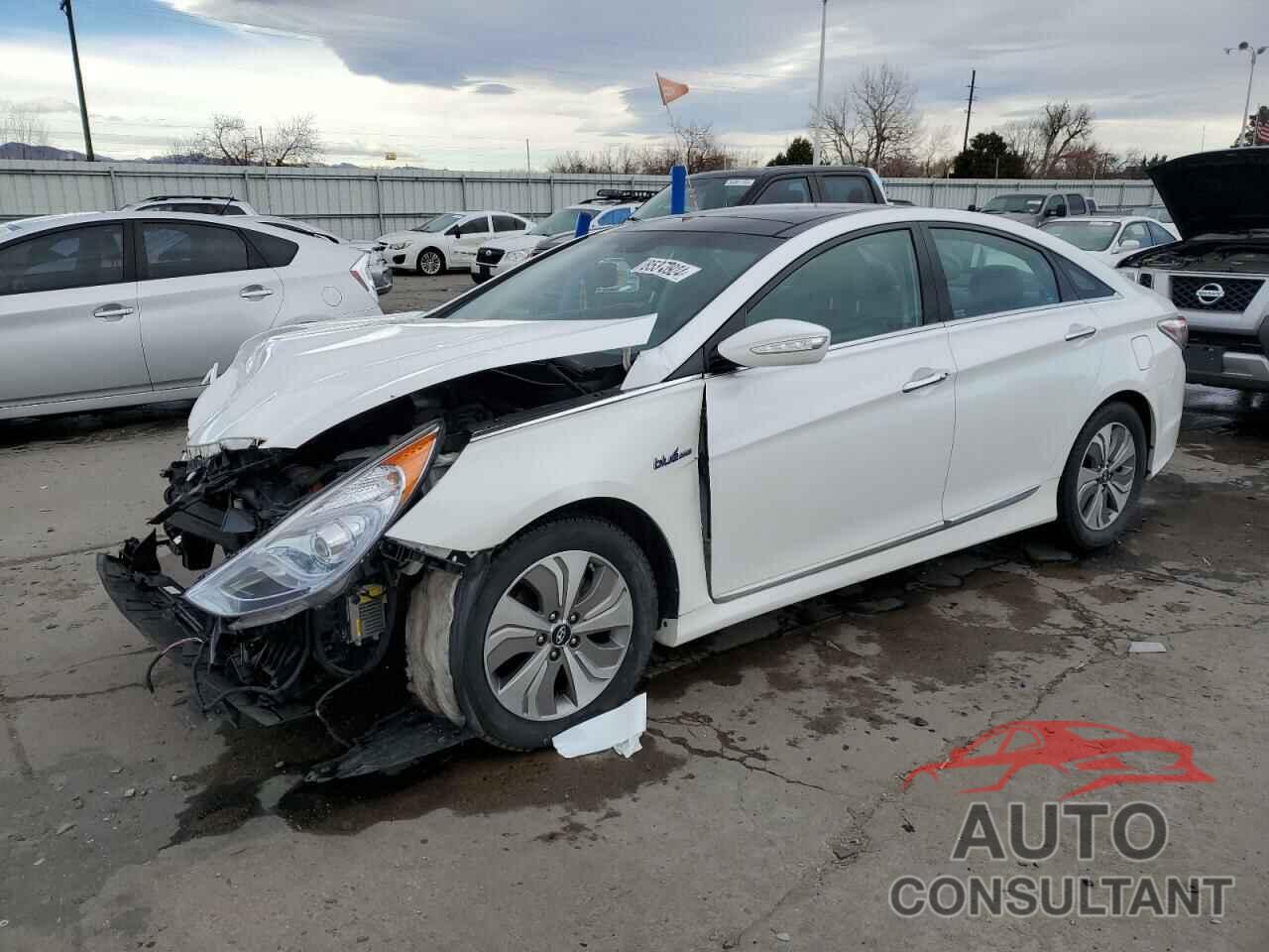 HYUNDAI SONATA 2015 - KMHEC4A41FA128073