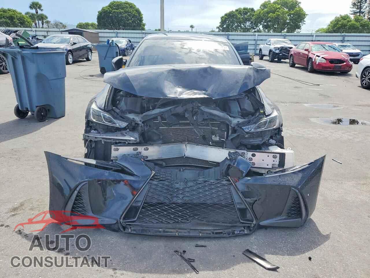 LEXUS IS 2019 - JTHBA1D24K5096064