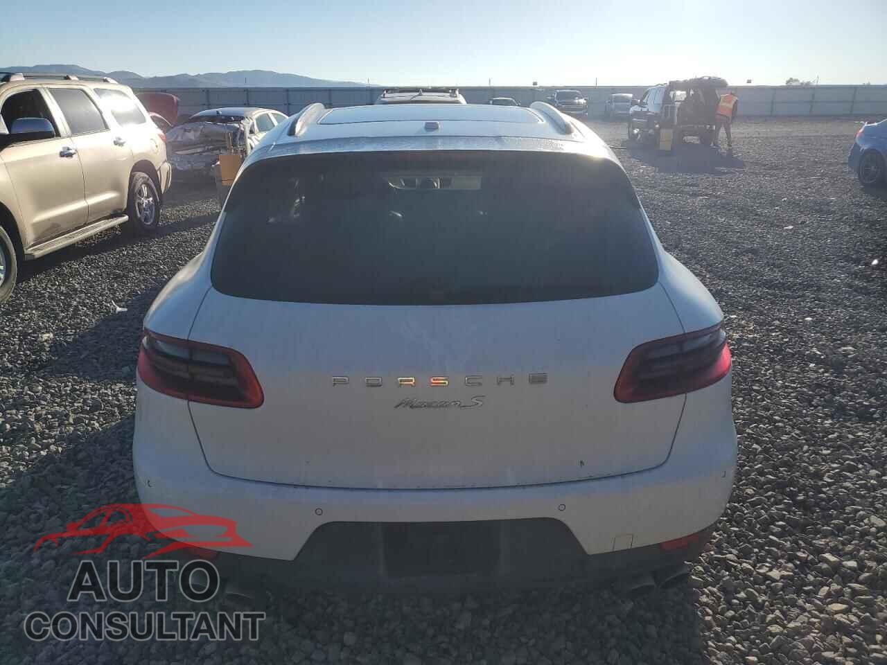 PORSCHE MACAN 2015 - WP1AB2A56FLB66453
