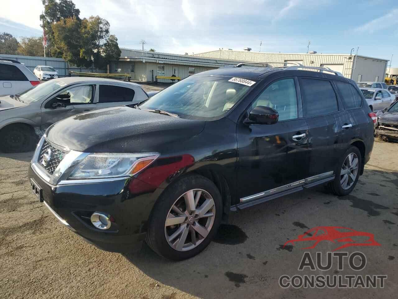 NISSAN PATHFINDER 2014 - 5N1CR2MM6EC639576