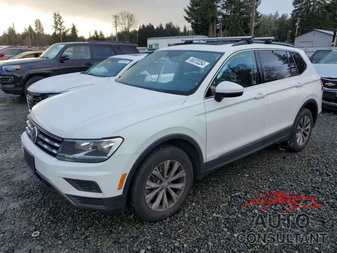 VOLKSWAGEN TIGUAN 2018 - 3VV2B7AX3JM078828