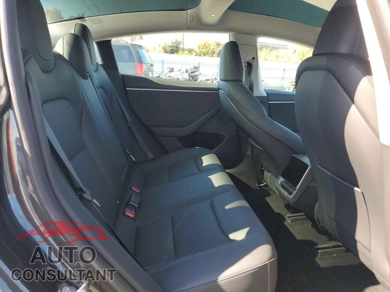 TESLA MODEL 3 2024 - 5YJ3E1EBXRF760286