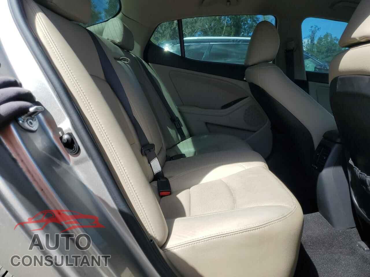 KIA OPTIMA 2012 - 5XXGN4A79CG039207