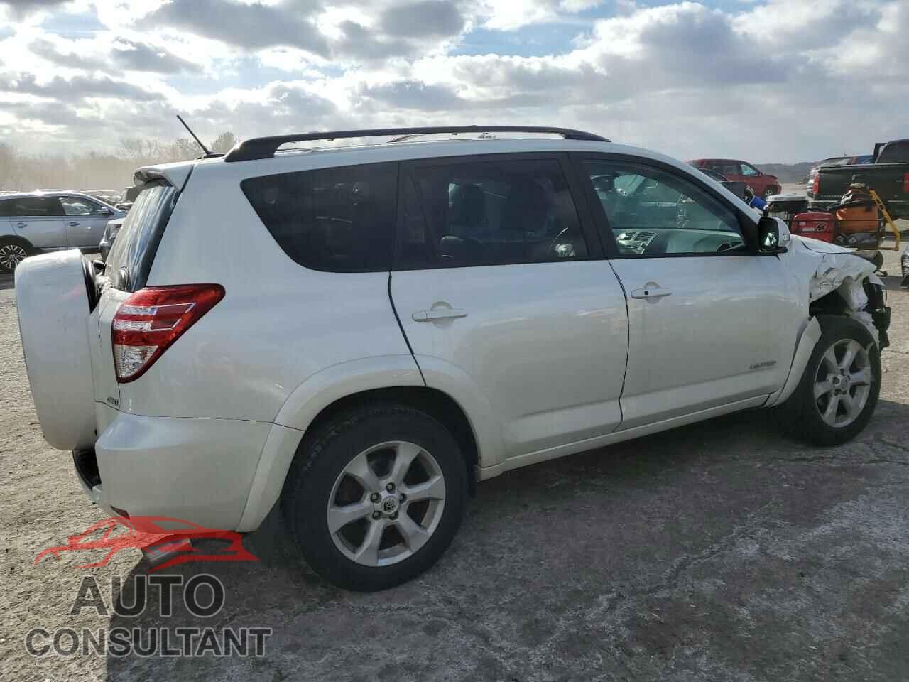 TOYOTA RAV4 2011 - 2T3DF4DV3BW151815